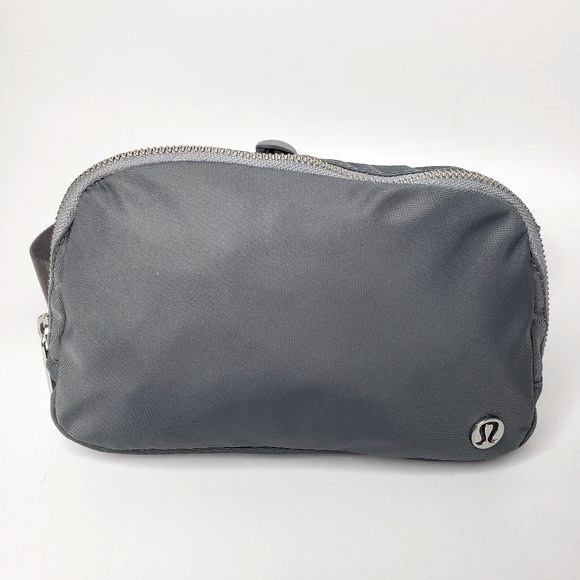 Lululemon Everywhere Grey Waist Belt Bag - Picture 3 of 10